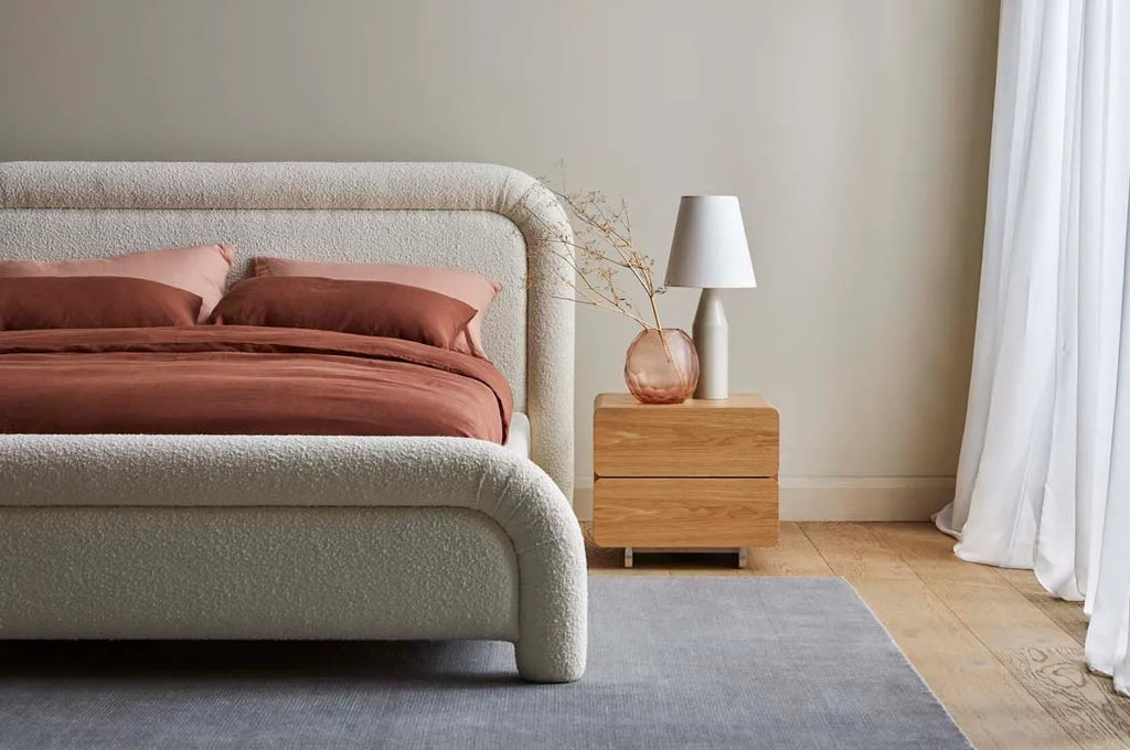Almos Chubby Bed Queen Ivory Boucle