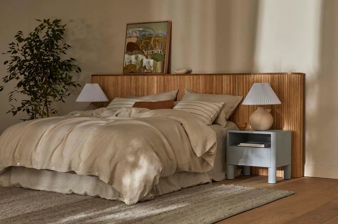 Artie Open Bedside Chai