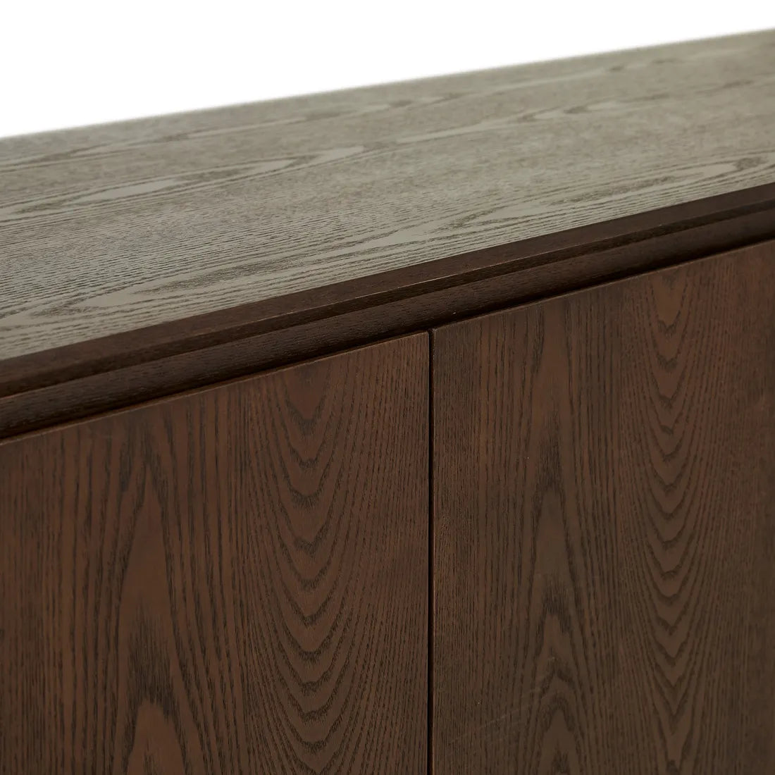 Pluto Buffet Tobacco Ash