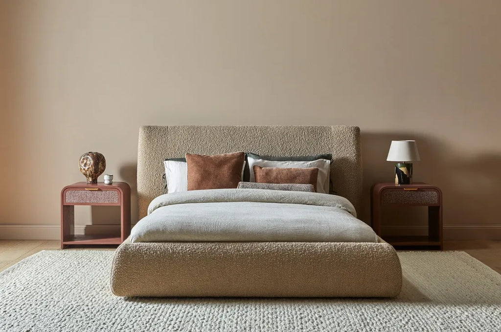 Madrid Curve Bed Queen Beige Mercury Boucle