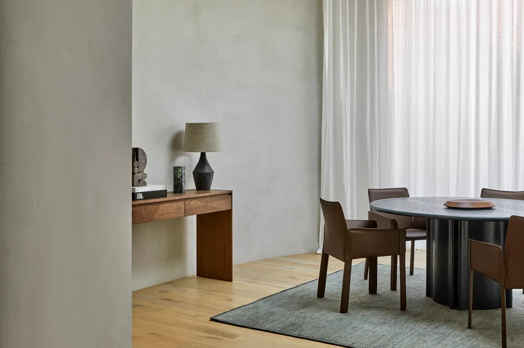 Luna Console Small Shell