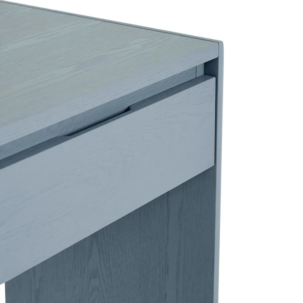 Luna Console Small Sky