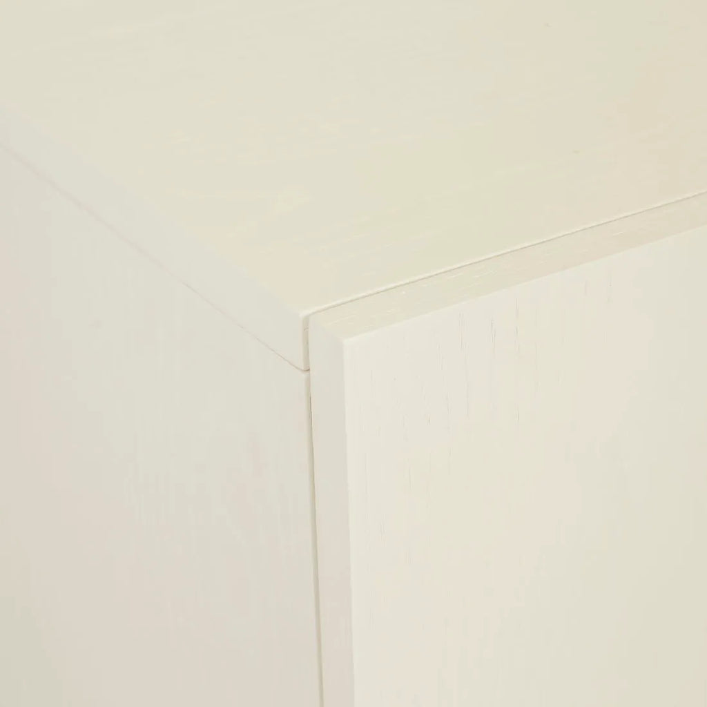 Kin Entertainment Unit Shell