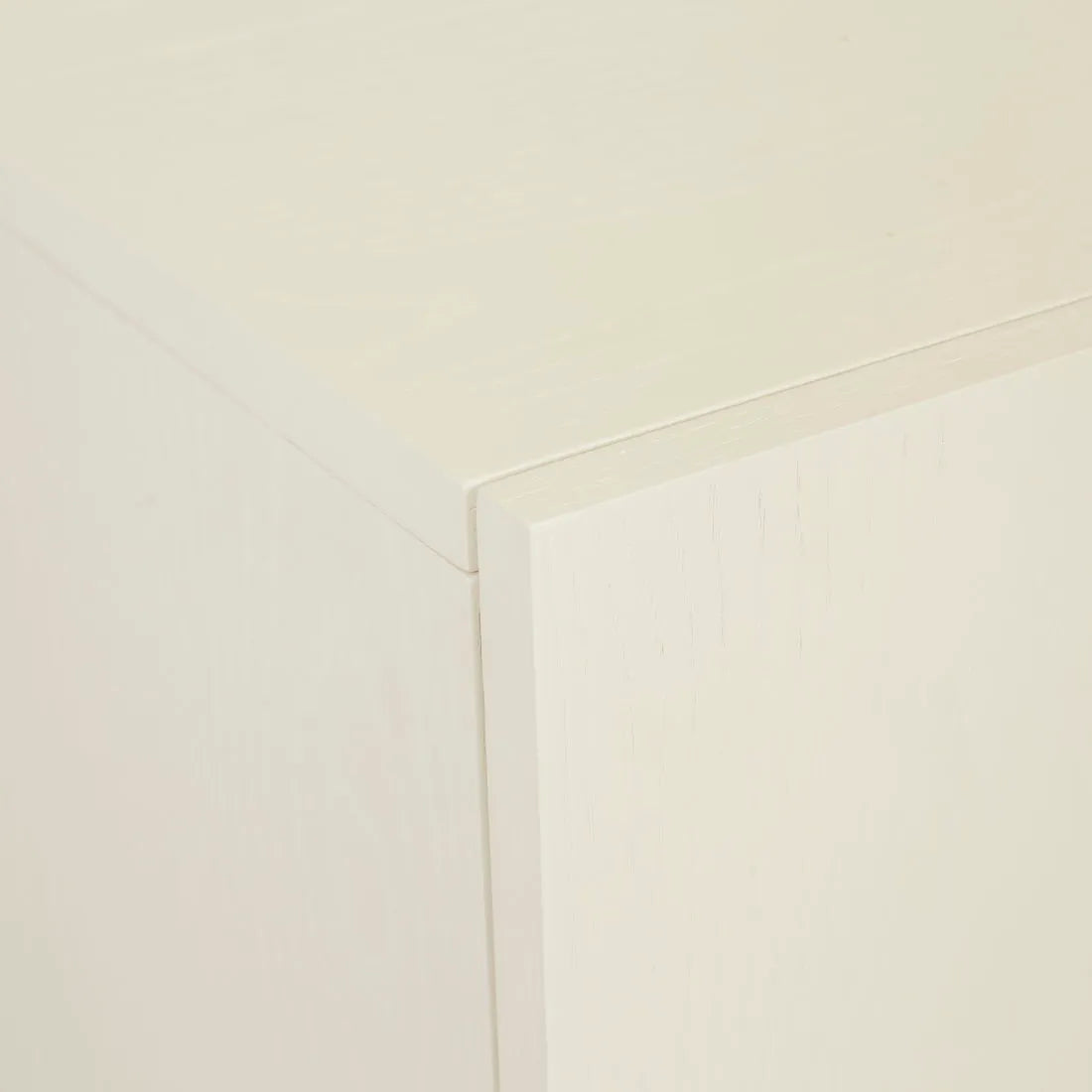 Kin Entertainment Unit Shell