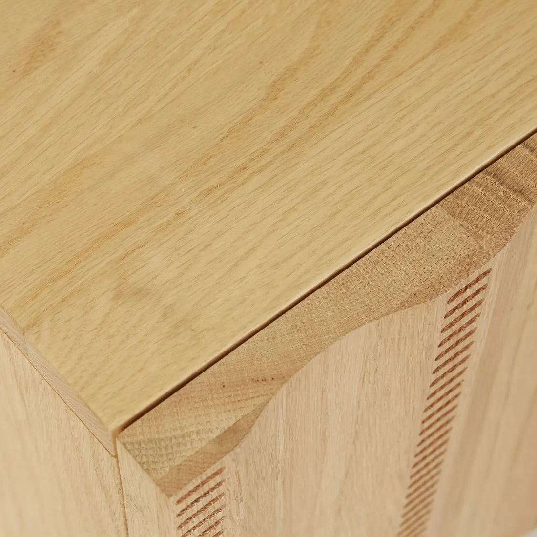 Ember Entertainment Unit Natural